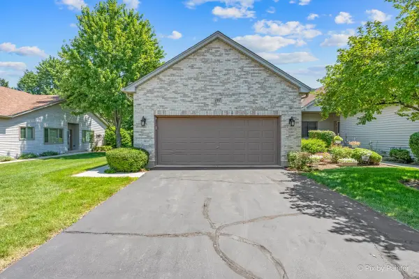107 Fawn Lane, Elgin, IL 60120