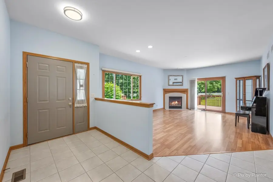 107 Fawn Lane, Elgin, IL 60120 - #3