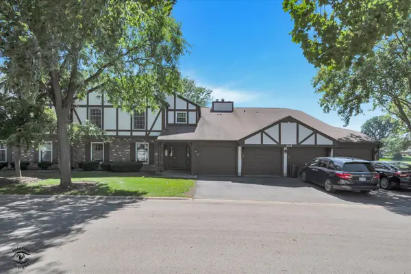 2158 Sunderland Court #201B, Naperville, IL 60565