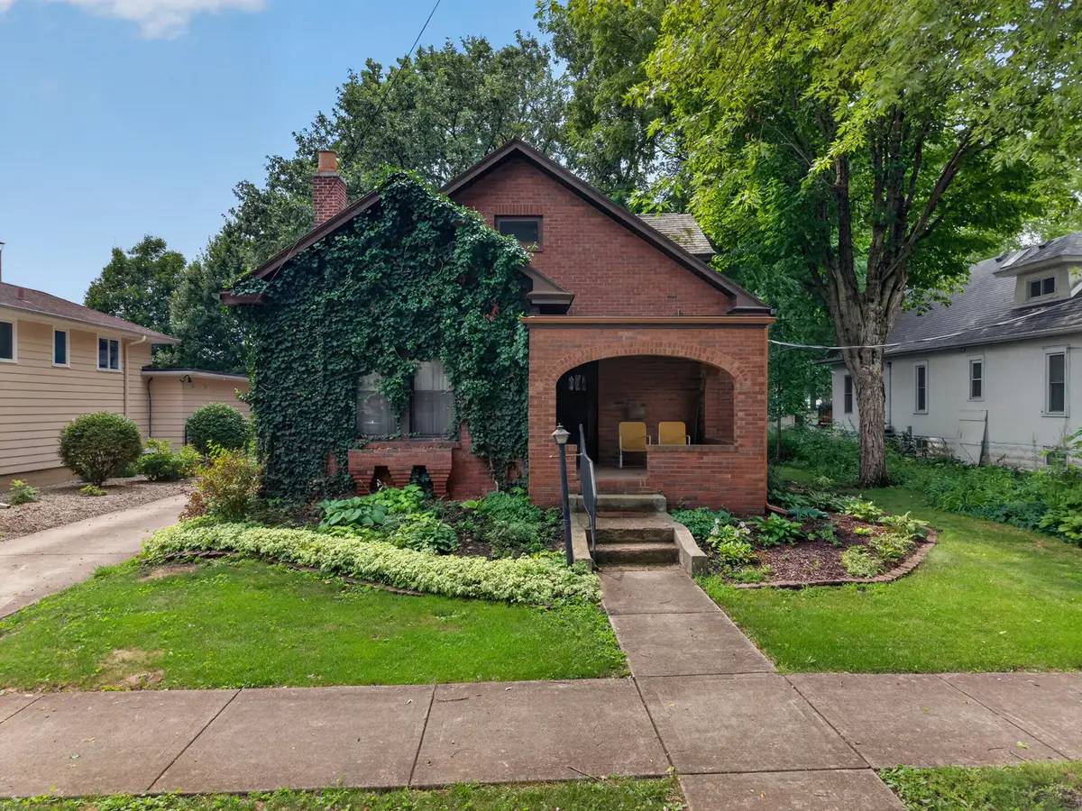 721 Congress Street, Ottawa, IL 61350 - #1