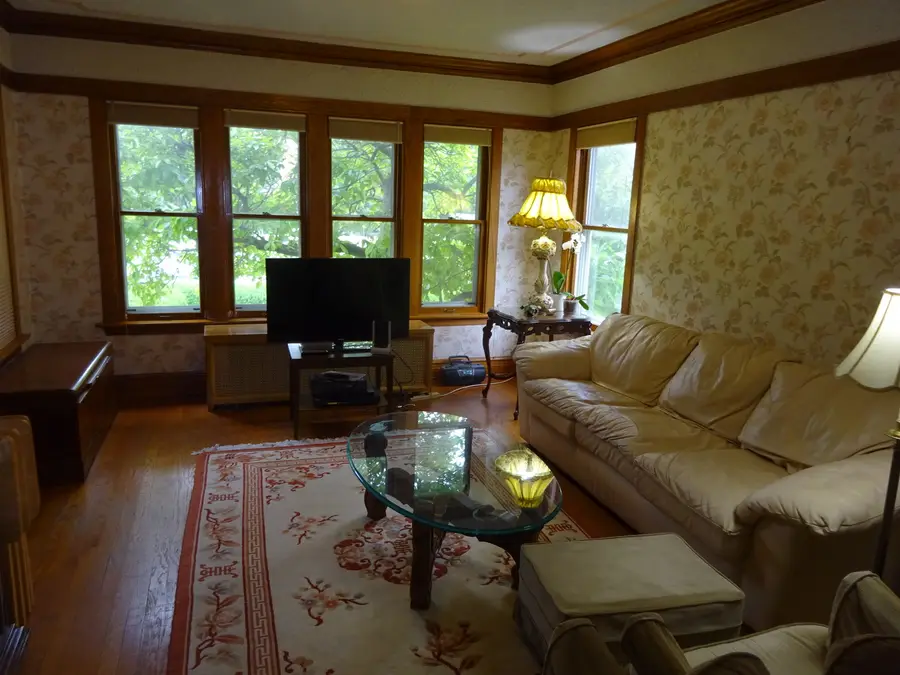 5645 W Ainslie Street, Chicago, IL 60630 - #3