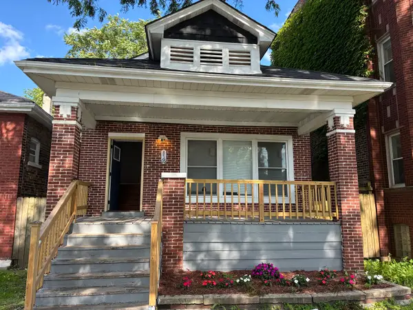 8305 S Maryland Avenue, Chicago, IL 60619
