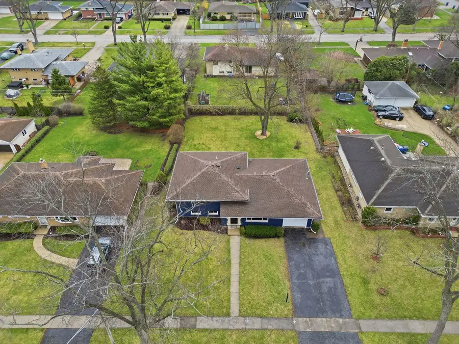 1430 E Emmerson Lane, Mount Prospect, IL 60056 - #2