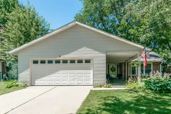 6 S Deerpath Drive, Vernon Hills, IL 60061