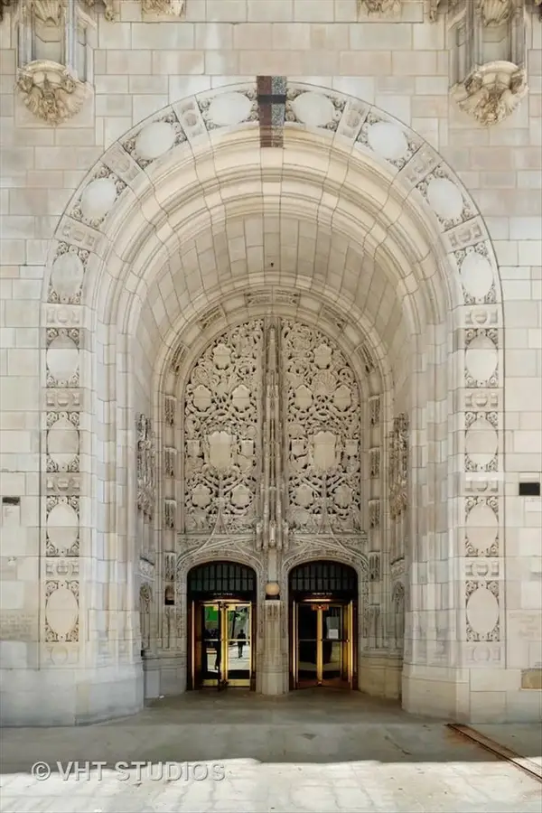 435 N Michigan Avenue #401, Chicago, IL 60611