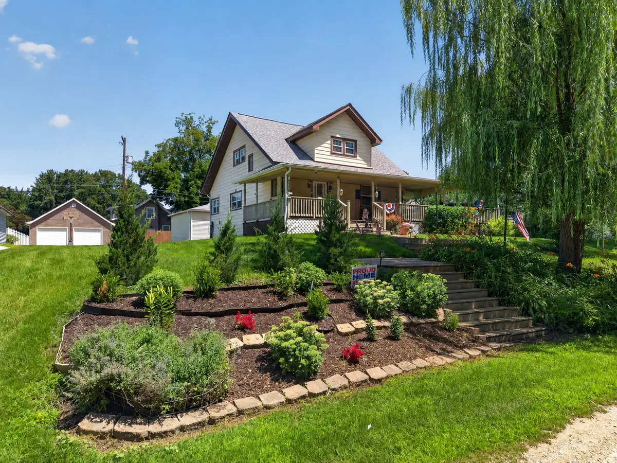 940 E Main Street, Ottawa, IL 61350 - #1