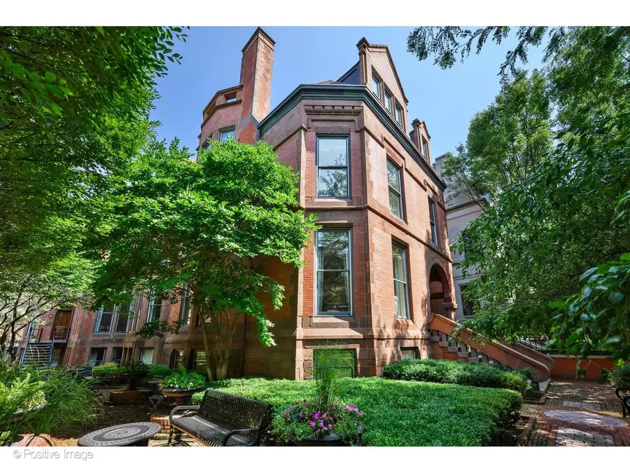 1919 S Prairie Avenue #3, Chicago, IL 60616 - #2