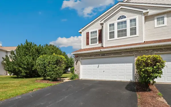 1808 Candlelight Circle, Montgomery, IL 60538