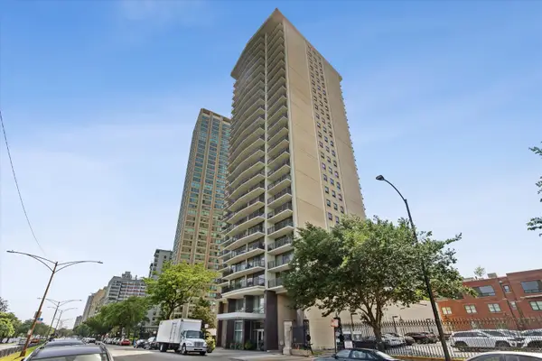 3470 N Lake Shore Drive #22B, Chicago, IL 60657