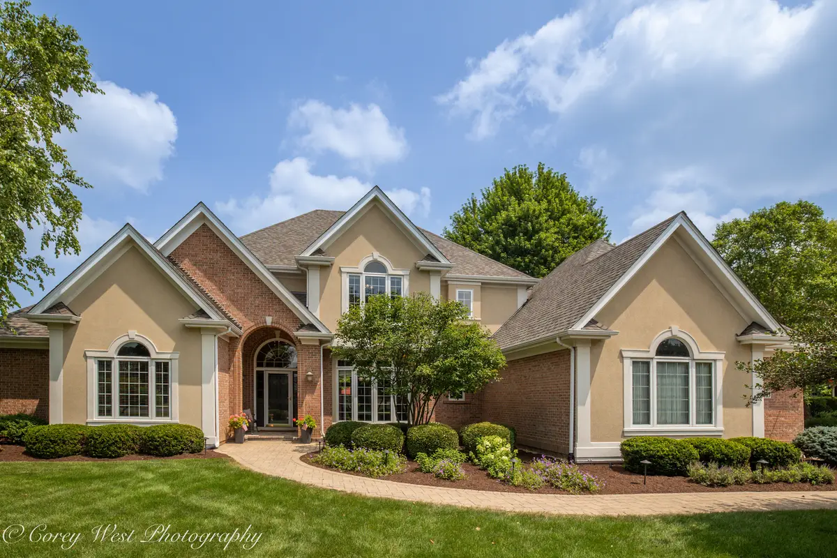 4N843 W Woods Drive, Saint Charles, IL 60175 - #1