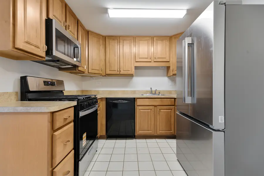 117 Cotuit Court #117, Schaumburg, IL 60193 - #3