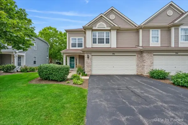 596 Yorkshire Lane, Pingree Grove, IL 60140