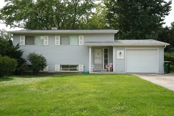 31 Circle Drive W, Montgomery, IL 60538