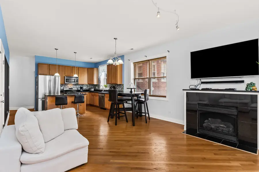 25 N Menard Avenue #2S, Chicago, IL 60644 - #3