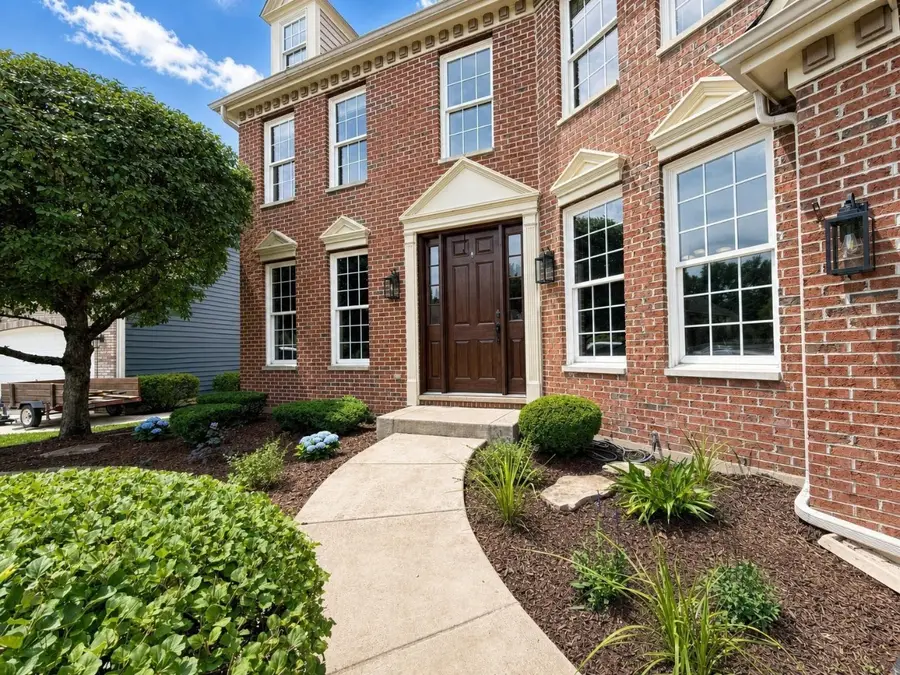 376 Amy Court, Glen Ellyn, IL 60137 - #2
