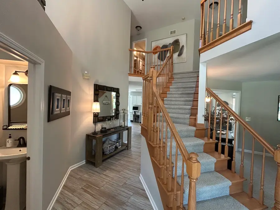 829 Kent Circle, Bartlett, IL 60103 - #3