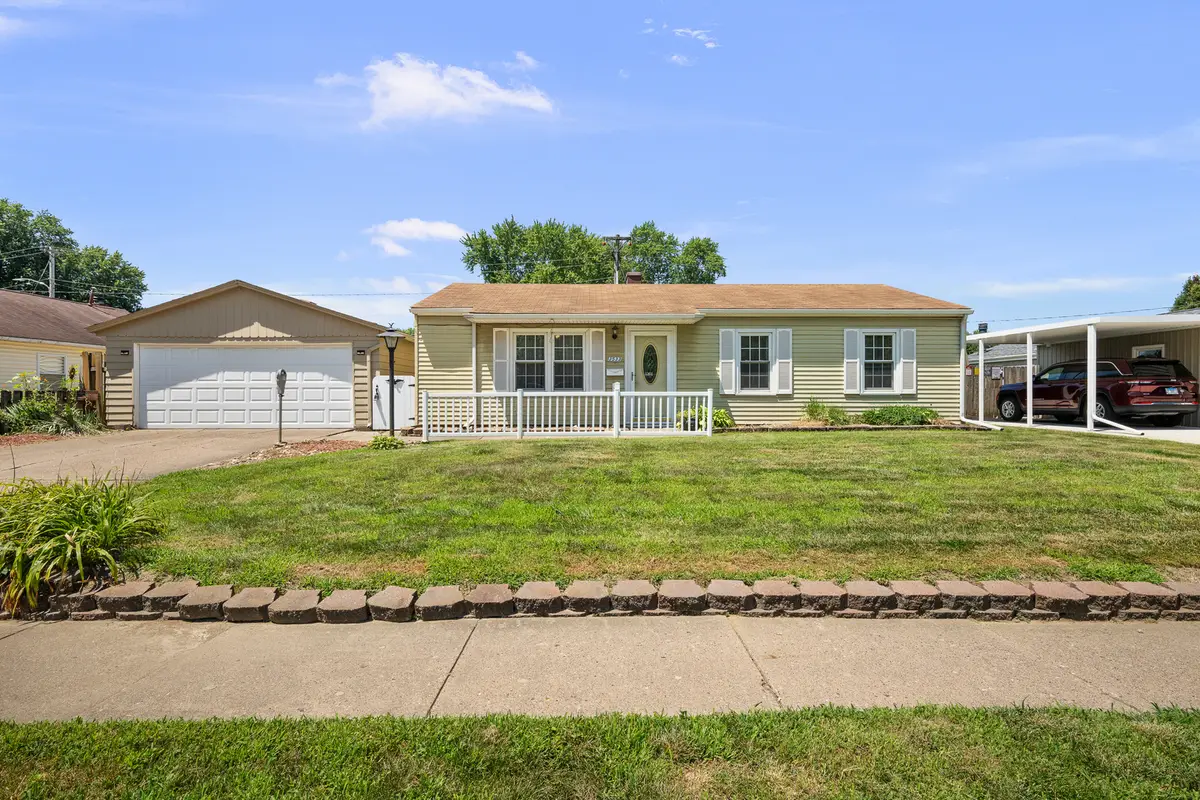 3533 10th Street, East Moline, IL 61244 - #1