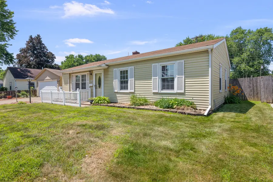 3533 10th Street, East Moline, IL 61244 - #2