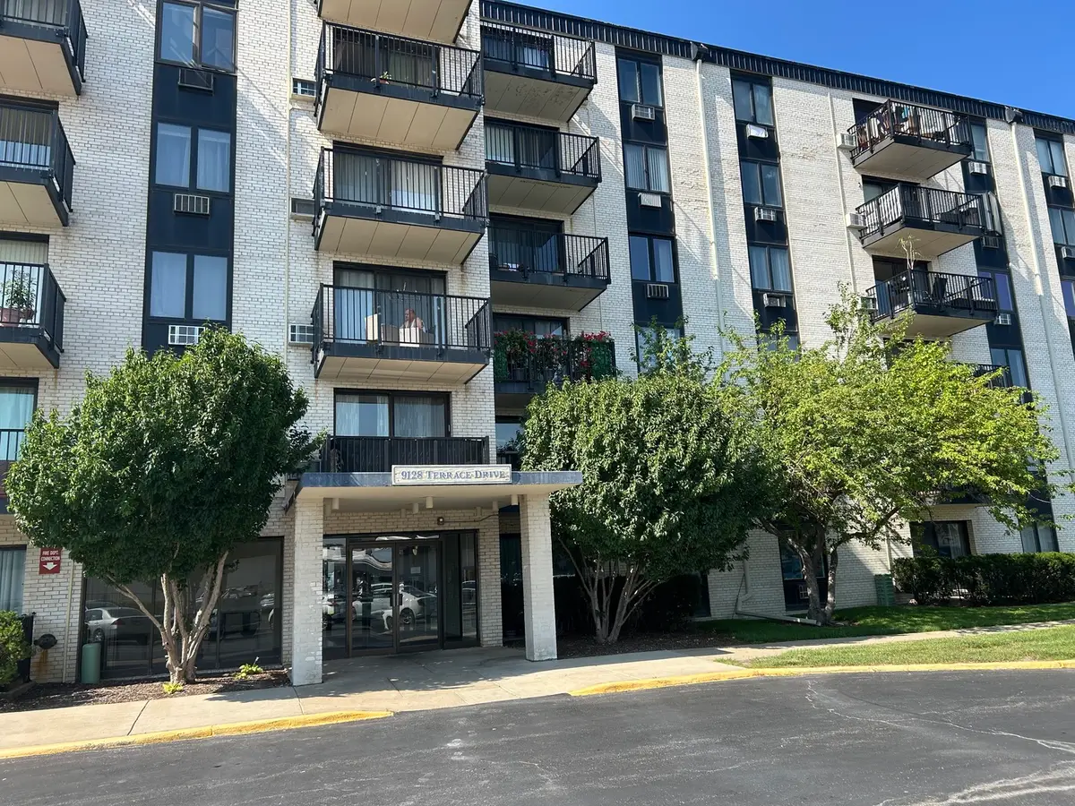 9128 W Terrace Drive #1N, Niles, IL 60714 - #1
