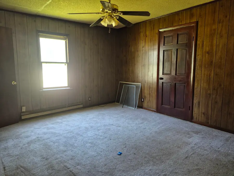 1117 Garfield Street, Eldorado, IL 62930 - #3