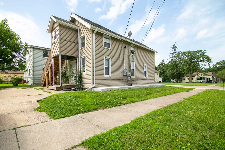 592 N Dearborn Avenue, Kankakee, IL 60901 - #2