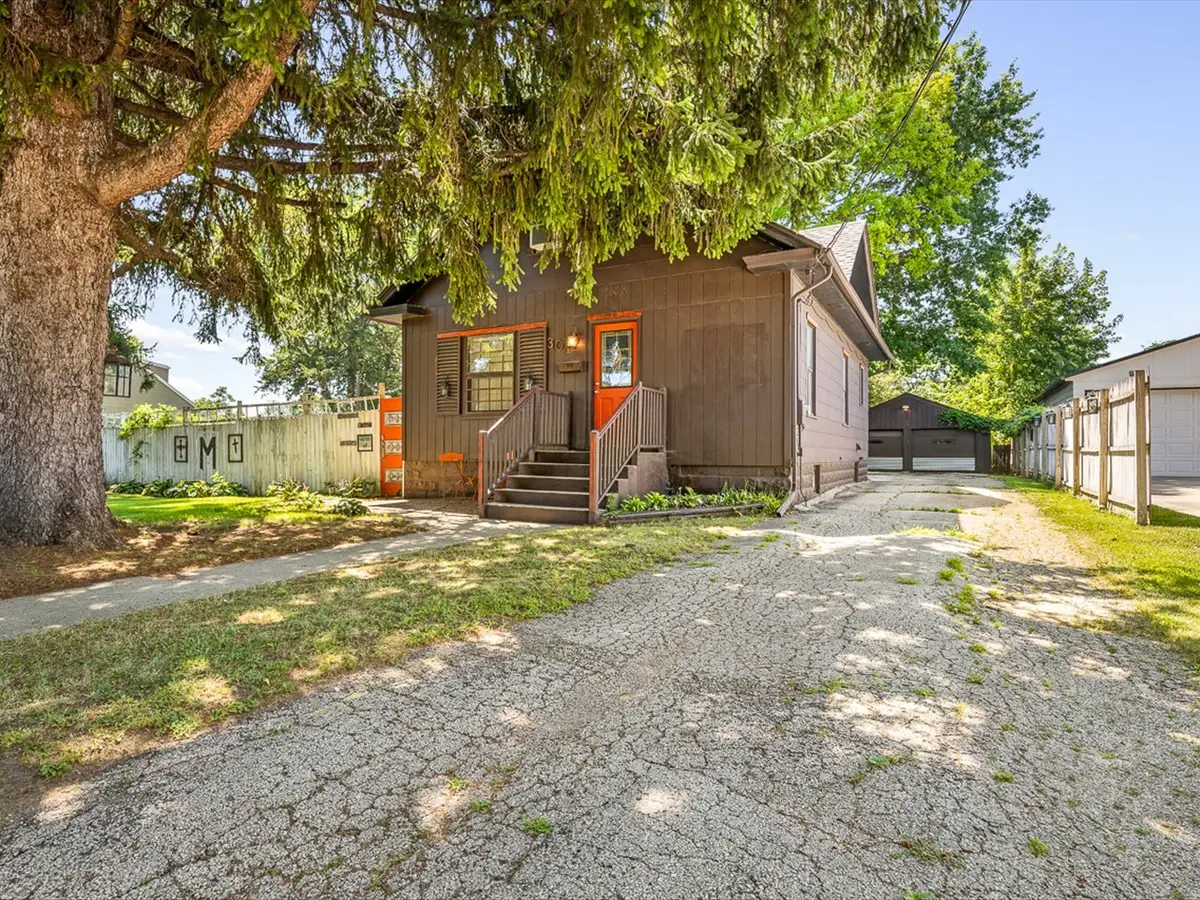 301 Grand Avenue, Loves Park, IL 61111 - #1