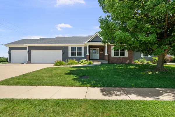 5961 Joshua Street, Bettendorf, IA 52722