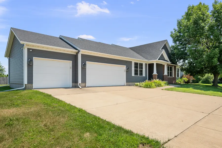 5961 Joshua Street, Bettendorf, IA 52722 - #2