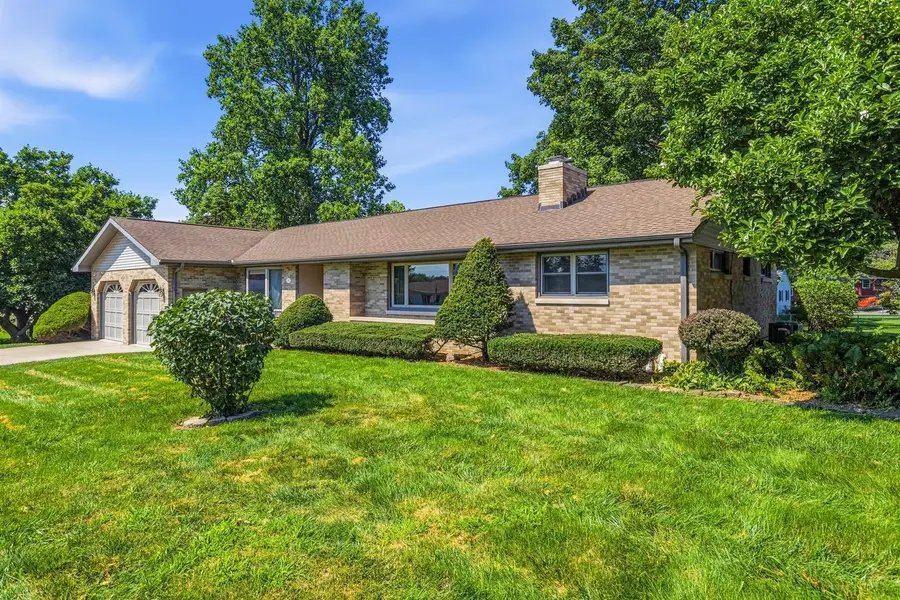 Address Withheld By Seller, Mahomet, IL 61853 - #2