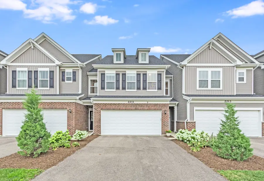 2211 Horseshoe Circle, Naperville, IL 60564 - #2