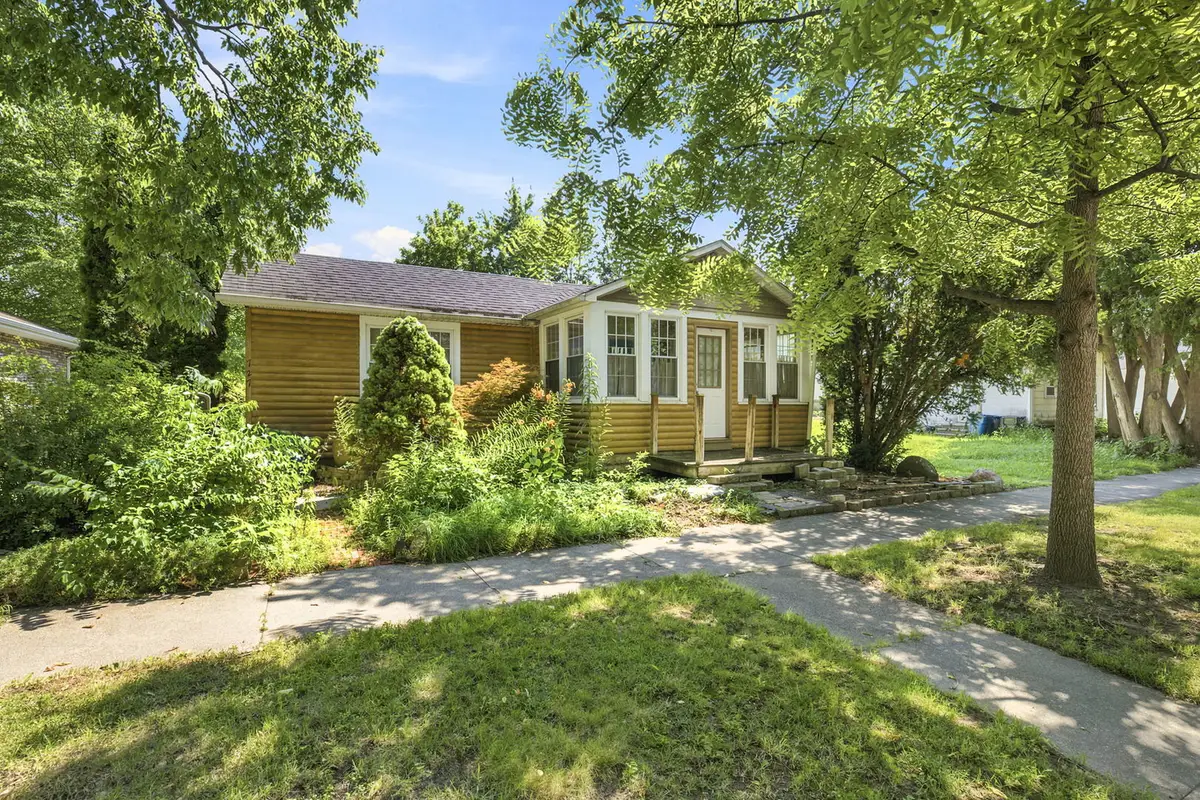 727 E Jackson Street, Morris, IL 60450 - #1