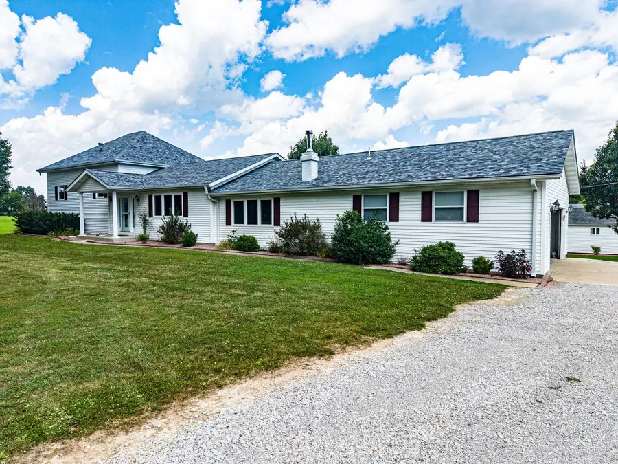 4022 Landmark Road, Iuka, IL 62849 - #2