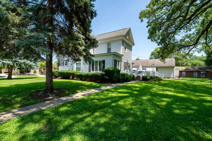 302 S Oak Street, Pontiac, IL 61764 - #2