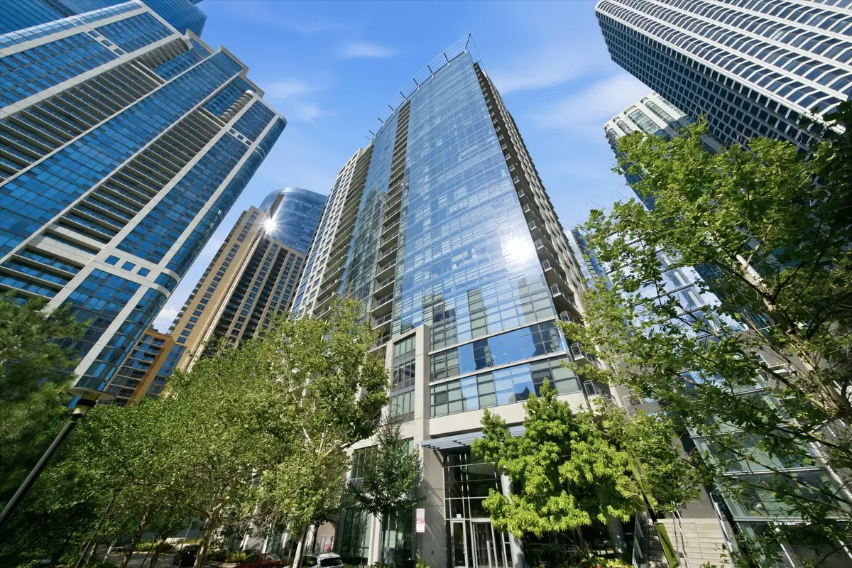 201 N Westshore Drive #1708, Chicago, IL 60601 - #1