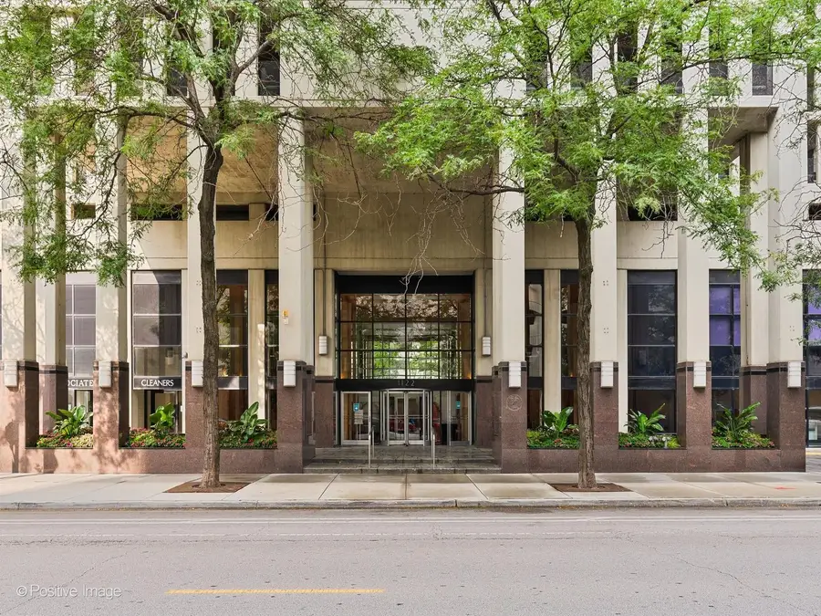 1122 N Clark Street #2302, Chicago, IL 60610 - #2