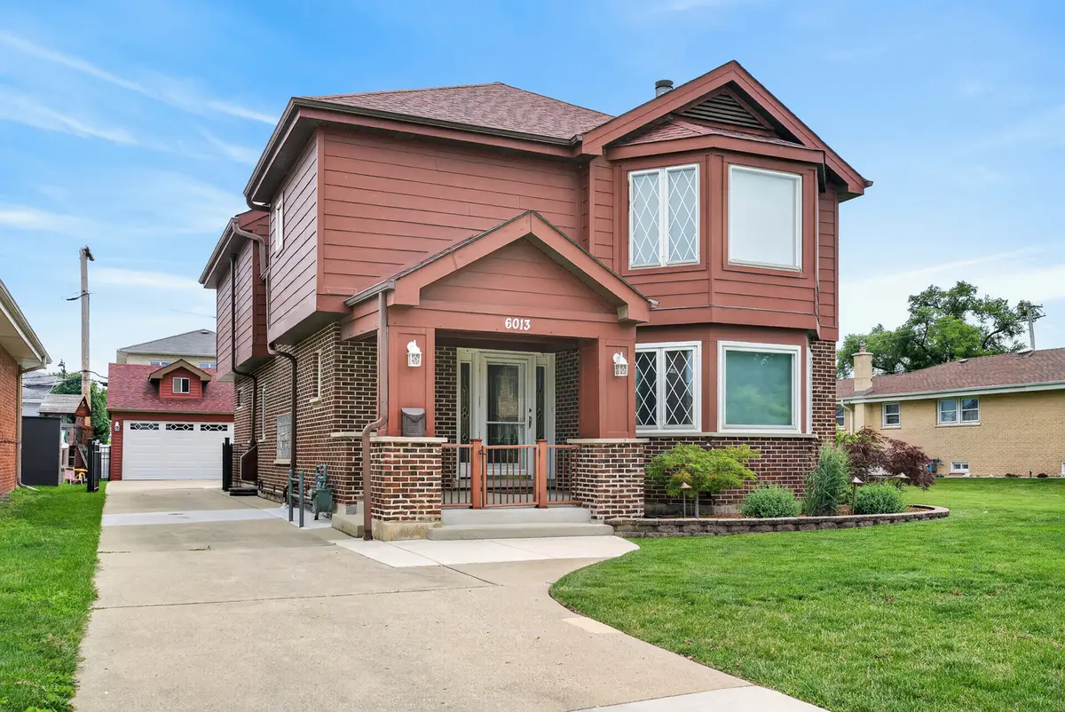 6013 N Emerson Street, Rosemont, IL 60018 - #1
