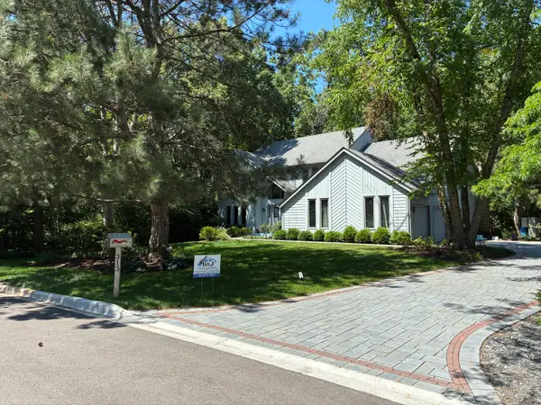 313 Whitmore Lane, Lake Forest, IL 60045