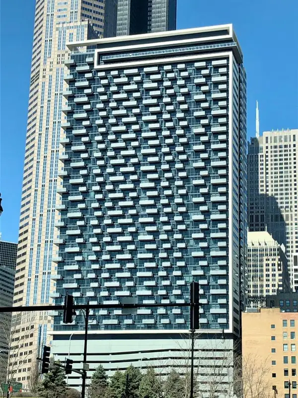 235 W Van Buren Street #2505, Chicago, IL 60607
