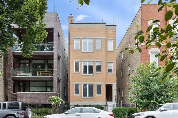 1112 N Paulina Street #2, Chicago, IL 60622