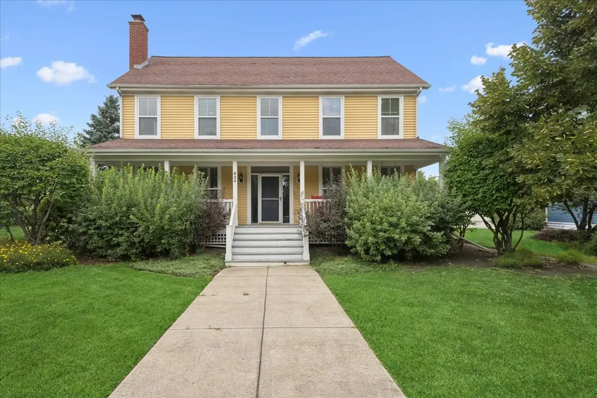 634 Indian Path Road, Grayslake, IL 60030 - #1