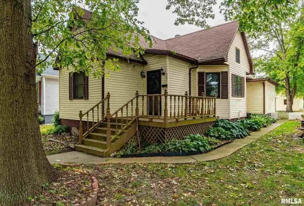 905 Decatur Street, Lincoln, IL 62656