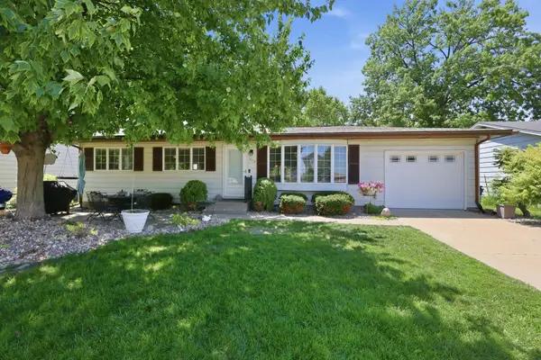 512 N 1st Street, Eldridge, IA 52748