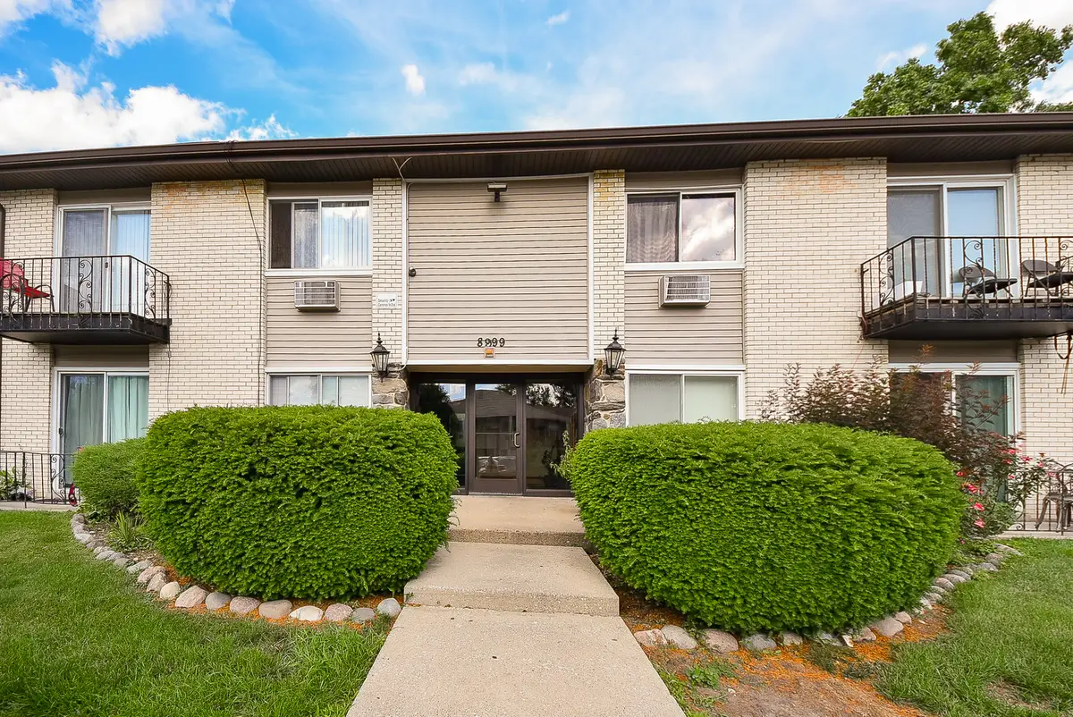 8999 Kennedy Drive #2B, Des Plaines, IL 60016 - #1