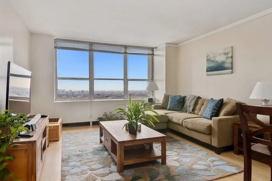 655 W Irving Park Road #4011, Chicago, IL 60613 - #3