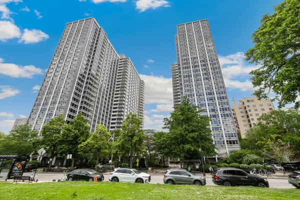 4250 N Marine Drive #2130, Chicago, IL 60613