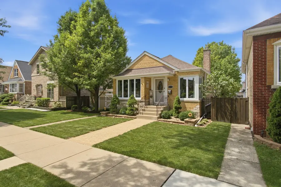 5422 S Sayre Avenue, Chicago, IL 60638 - #2