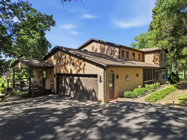8178 Oakville Road, Mt. Carroll, IL 61053