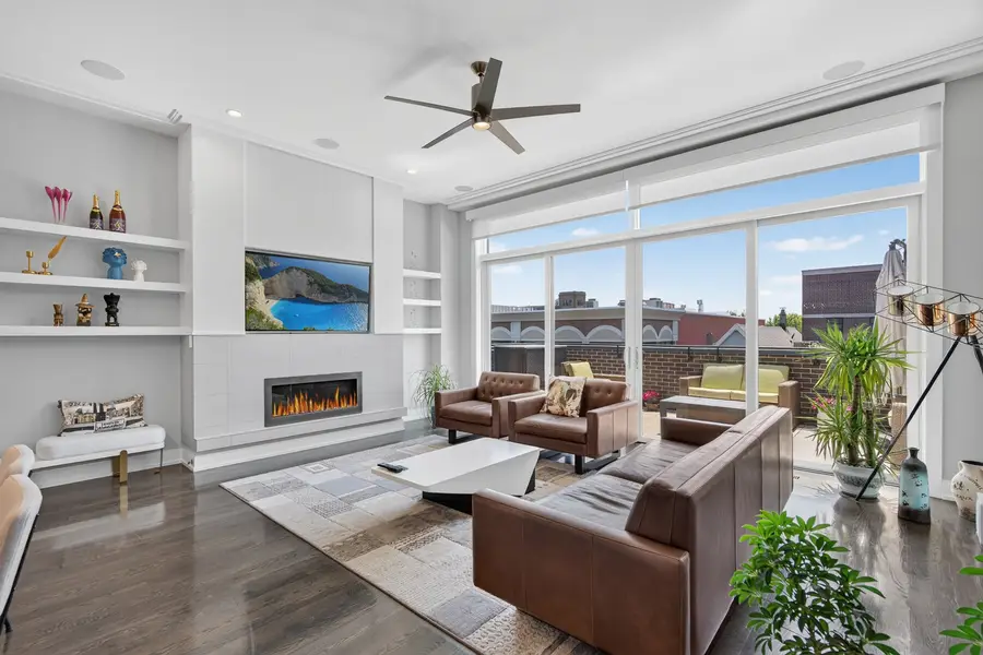 1342 W Belmont Avenue #4E, Chicago, IL 60657 - #3