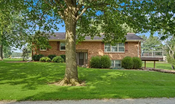 29 Dunlap, Sidney, IL 61877