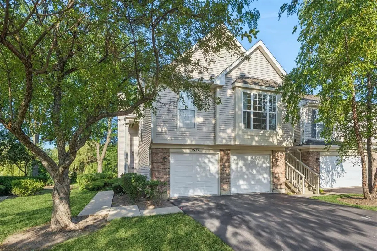 2713 S Embers Lane, Arlington Heights, IL 60005 - #1